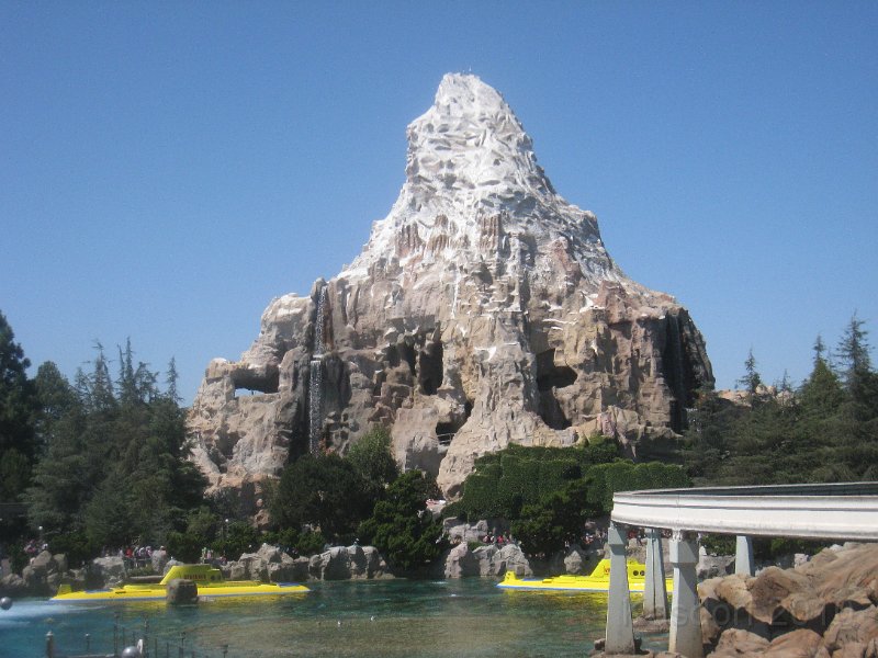 Disneyland 2010 Park 0155.JPG - The Matterhorn from the distance.